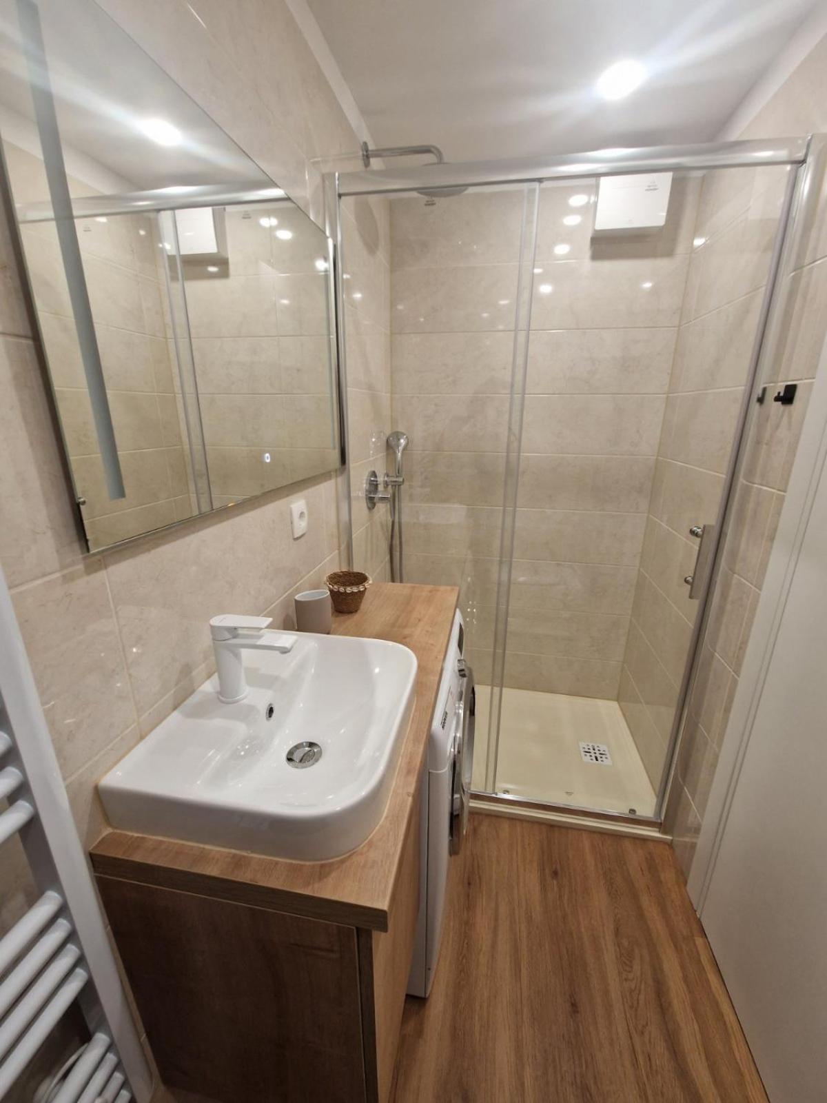 Pirana Apartman Kültér fotó